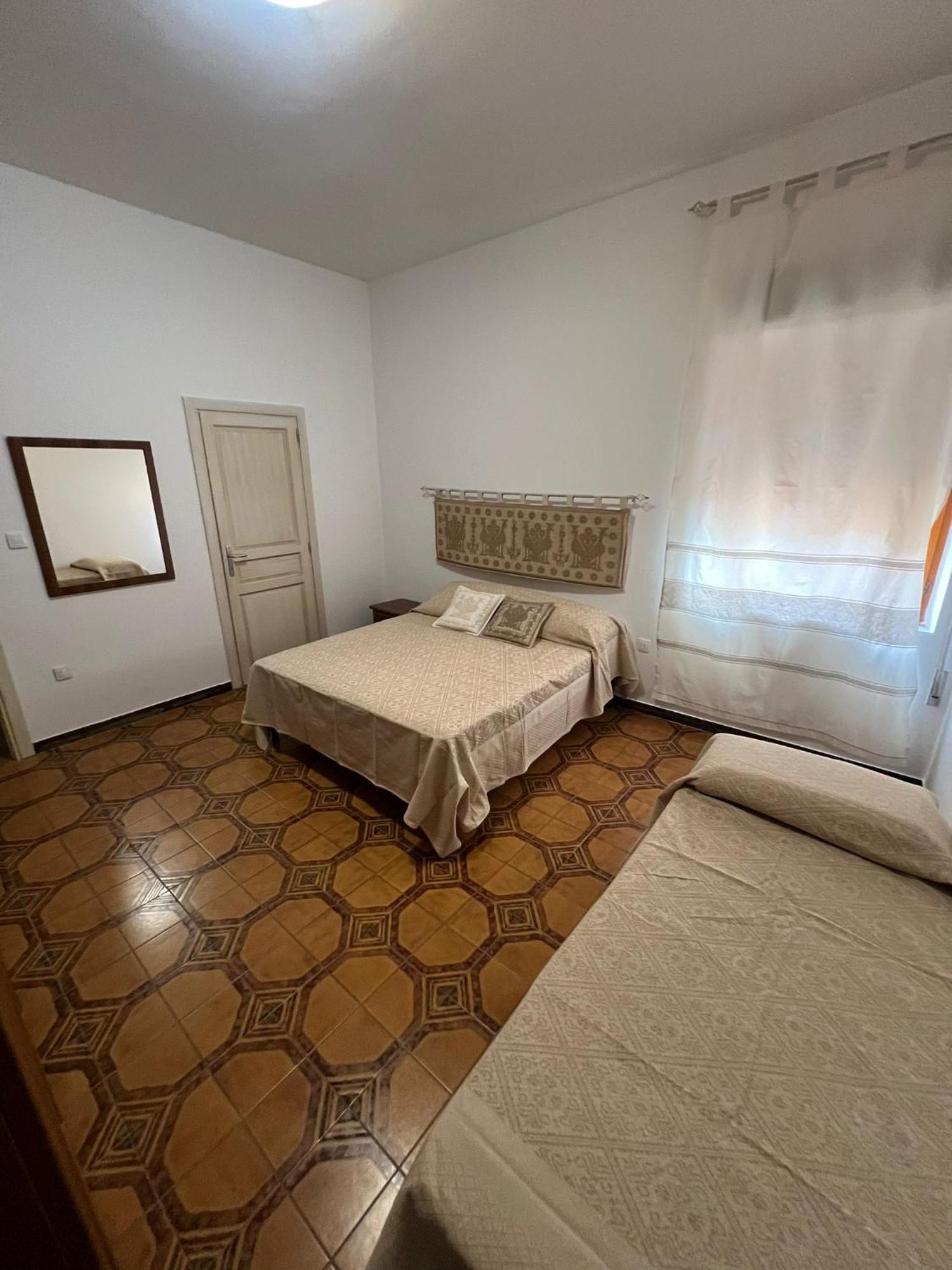 B&B Via Dei Mille Castelsardo Eksteriør bilde