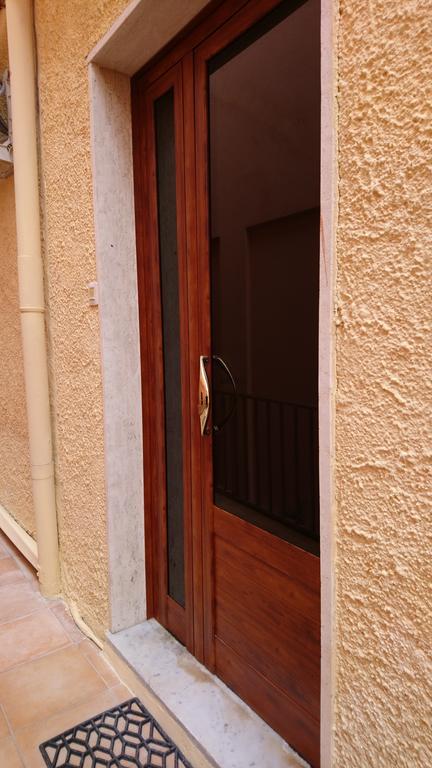 B&B Via Dei Mille Castelsardo Eksteriør bilde